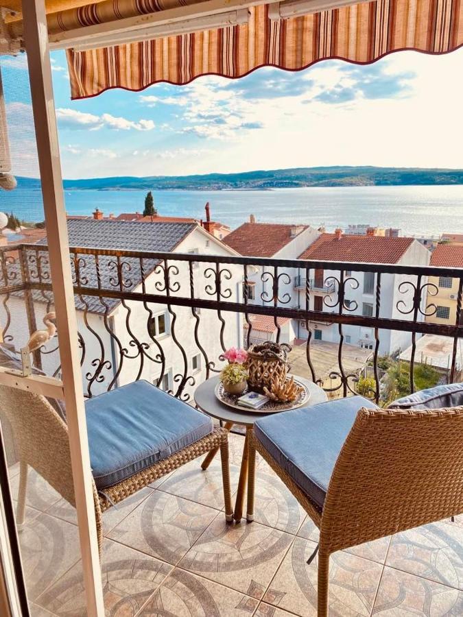 Apartman Silvija Crikvenica Bagian luar foto