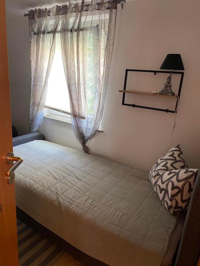 Apartman Silvija Crikvenica Bagian luar foto
