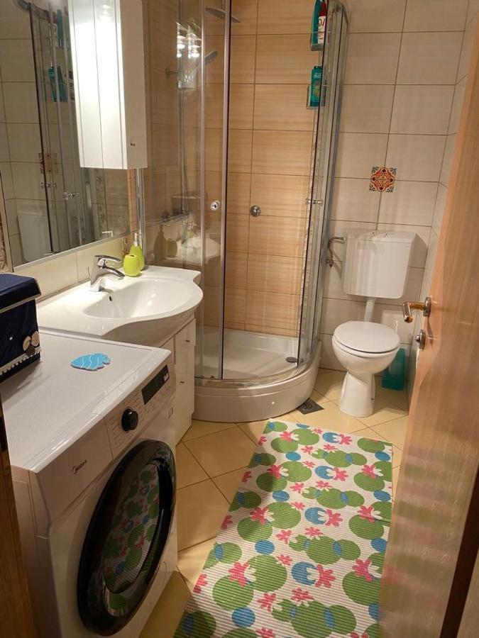 Apartman Silvija Crikvenica Bagian luar foto